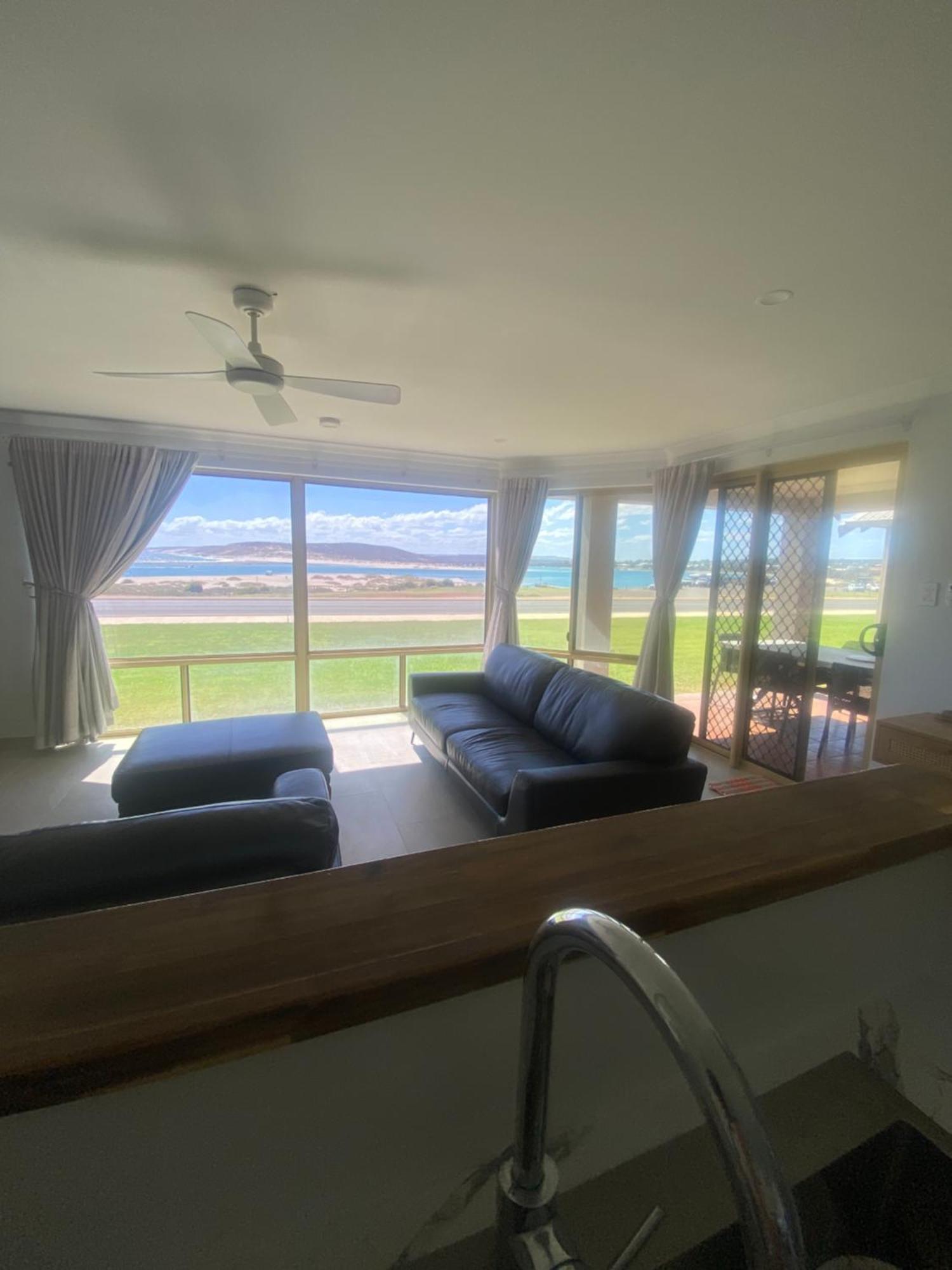 Pelican Shore Oceanfront Villa 6 Kalbarri Eksteriør billede